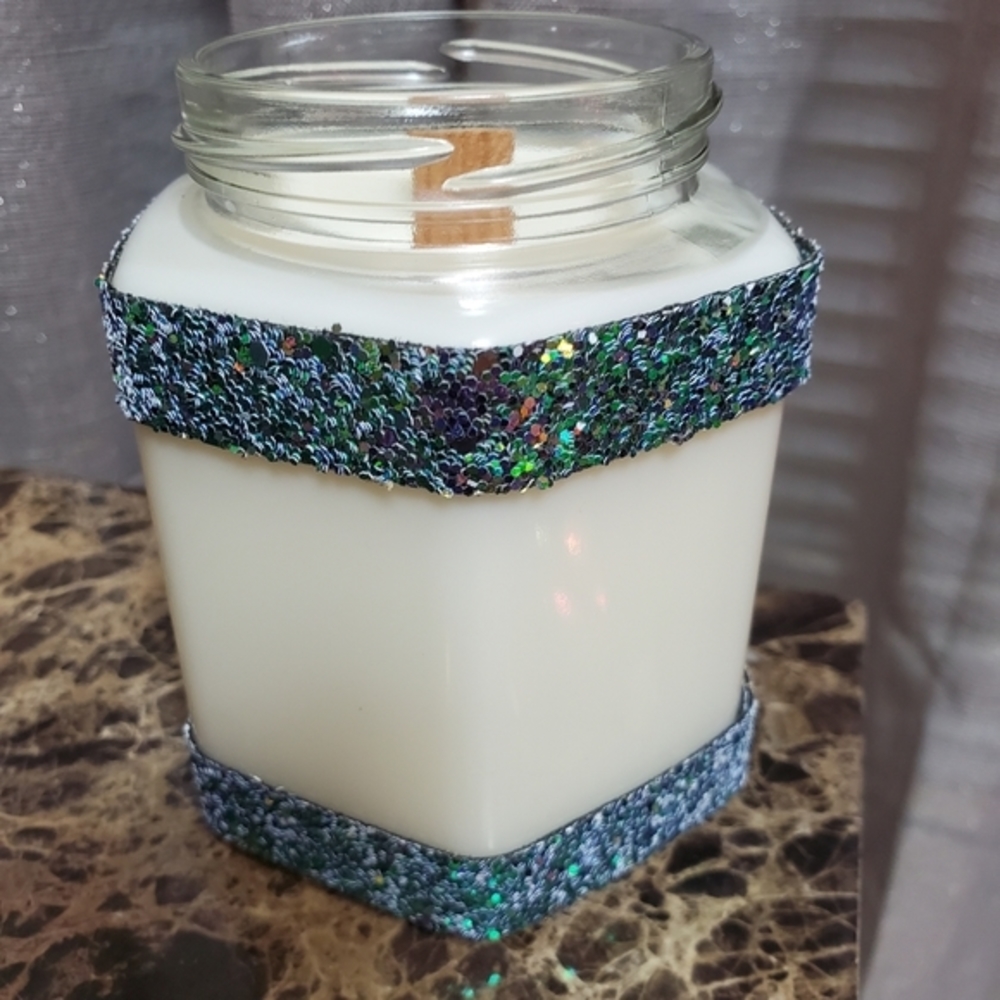 I have hand made soy candles, body butters, an scrubs - Picture 11 of 16